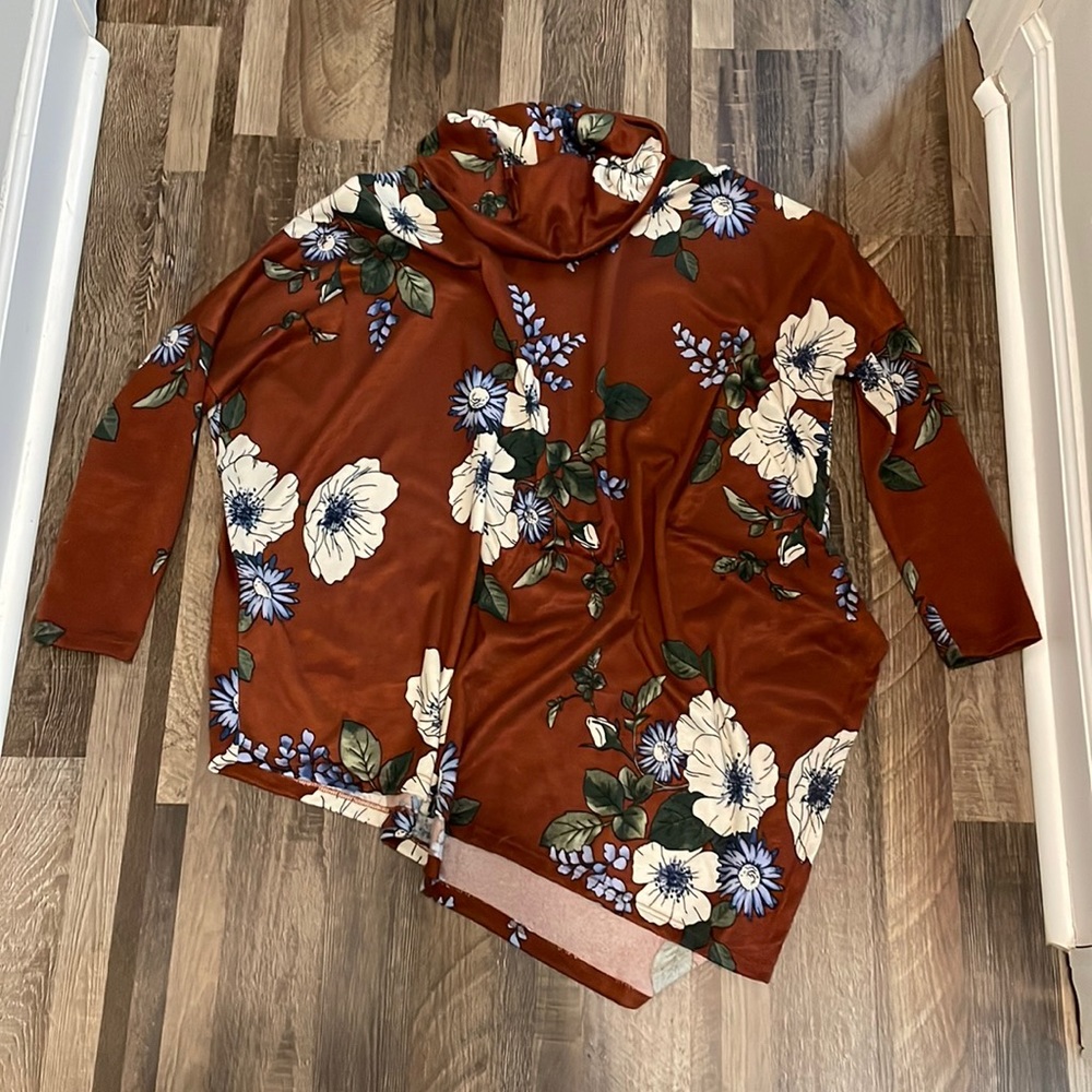 Boutique tunic